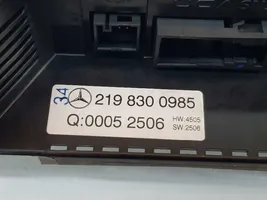 Mercedes-Benz CLS C218 AMG Oro kondicionieriaus/ klimato/ pečiuko valdymo blokas (salone) 2198300985