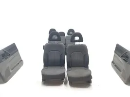 Mitsubishi Montero Комплект сидений 