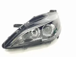 Peugeot 308 SW  Headlight/headlamp 