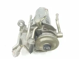 Toyota Avensis T270 Filtre à carburant 233800R051