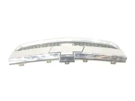 Chevrolet Captiva Grille de calandre avant 96442718