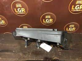 Volkswagen Golf V Altra parte interiore 1K6867762