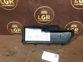 Volvo V70 Fuse box cover 9494211