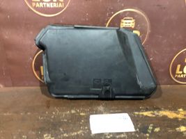 Mercedes-Benz E W211 Coperchio scatola dei fusibili A2115400182