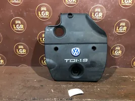 Volkswagen Golf IV Variklio dangtis (apdaila) 012784A