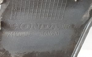 Honda Civic Takalokasuojan muotolista 74450SMGE010M1