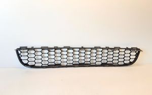 Toyota Corolla Verso AR10 Grille inférieure de pare-chocs avant 531120F010