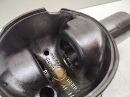 BMW X3 E83 Piston 84L107