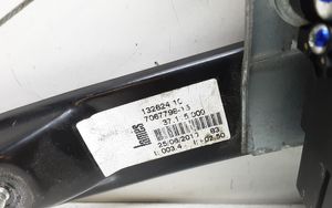 BMW 1 E81 E87 Takaoven ikkunan nostin moottorilla 7067798