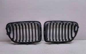 BMW X1 E84 Maskownica / Grill / Atrapa górna chłodnicy 