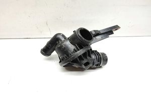 BMW 1 F20 F21 Termostaatin kotelo 7600584