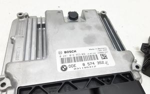 BMW X1 E84 Komputer / Sterownik ECU i komplet kluczy 8574352
