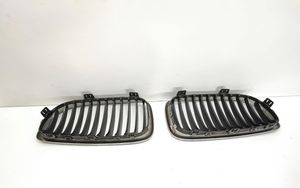 BMW 1 E81 E87 Grille calandre supérieure de pare-chocs avant 7179655