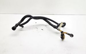 BMW X5 E70 Tuyau d'alimentation conduite de carburant 7806961