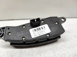 BMW 7 E65 E66 Pulsanti/interruttori sul volante 6911584