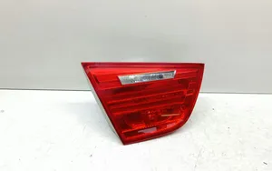 BMW 3 E90 E91 Lampy tylnej klapy bagażnika 4871739