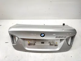 BMW 3 E90 E91 Takaluukun/tavaratilan kansi 