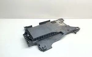 BMW 2 F46 Boîte de batterie 7641797