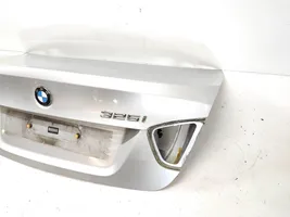 BMW 3 E90 E91 Aizmugurējais pārsegs (bagāžnieks) 