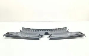 BMW X3 E83 Rivestimento della modanatura della chiusura del vano motore/cofano 3402286