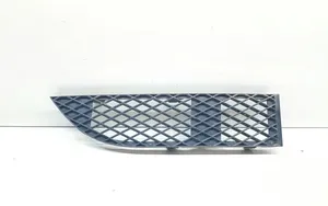 BMW 7 E65 E66 Grille inférieure de pare-chocs avant 7135564