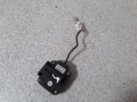 BMW 3 E46 Antena aérea GPS 8374297