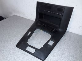 BMW 3 E36 Kita centrinė konsolės (tunelio) detalė 8119817