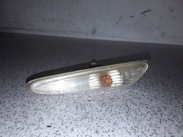 BMW 3 E46 Indicatore di direzione del parafango anteriore 6911371