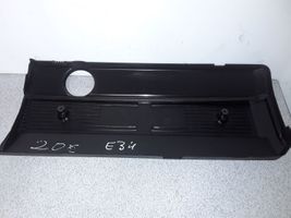 BMW 5 E34 Variklio dangtis (apdaila) 11121748633