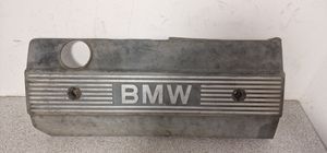 BMW 5 E34 Cubierta del motor (embellecedor) 1738173