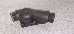 BMW 3 E36 Termostaatin kotelo 11531722531