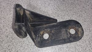 BMW 3 E36 Soporte del parachoques delantero 51118122577