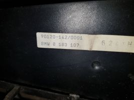 BMW 7 E38 Klimato kontrolės/ pečiuko kontrolės apdaila 8183107