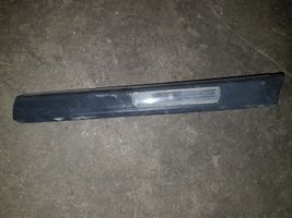 BMW 7 E38 Indicatore di direzione del parafango anteriore 8165220