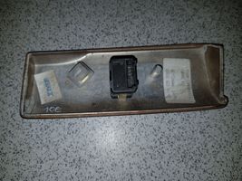 BMW 7 E38 Przełącznik / Manetka tempomatu 61318352256