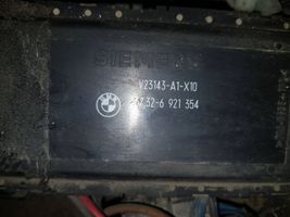 BMW 5 E39 Aušinimo ventiliatoriaus rėlė 67326921354