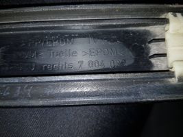 BMW 5 E39 Listwa drzwi przednich 7004022