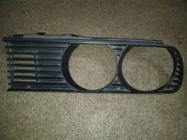 BMW 3 E30 Grille de calandre avant 18760910