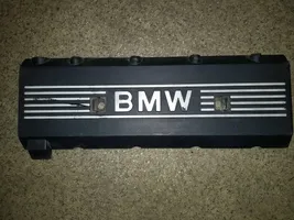 BMW 7 E38 Couvercle cache moteur 11121702857