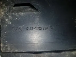 BMW 3 E36 Kita variklio skyriaus detalė 12121721718