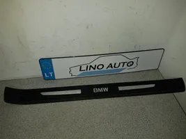 BMW 7 E65 E66 Copertura del rivestimento del sottoporta anteriore 51477051872