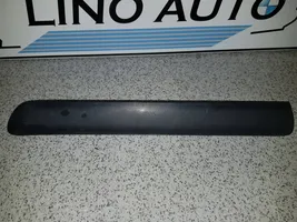 BMW 3 E46 Rivestimento parafango (modanatura) 8208448