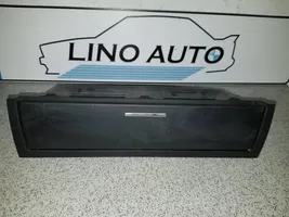 BMW 3 E46 Compartimiento/consola central del panel 8202188