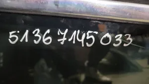BMW 5 E39 Galinis šoninis kėbulo stiklas 51367145033
