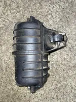 BMW 5 E39 Vacuum air tank 11652247620