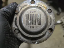 BMW 5 E39 Półoś tylna 1229441
