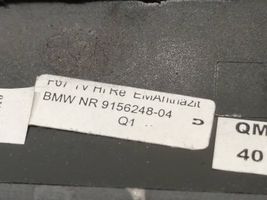 Nissan Navara D40 Kojelaudan keskiverhoilu 9195657