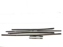 Nissan Navara D40 Moulures, baguette de toit 7196352