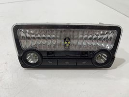 Nissan Navara D40 Takaistuimen valo 9163699