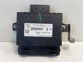 Volkswagen Touareg II Voltage converter/converter module 7PP959663C